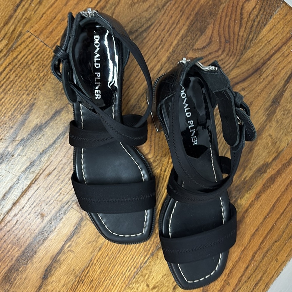 Donald Pliner Women's Sandals